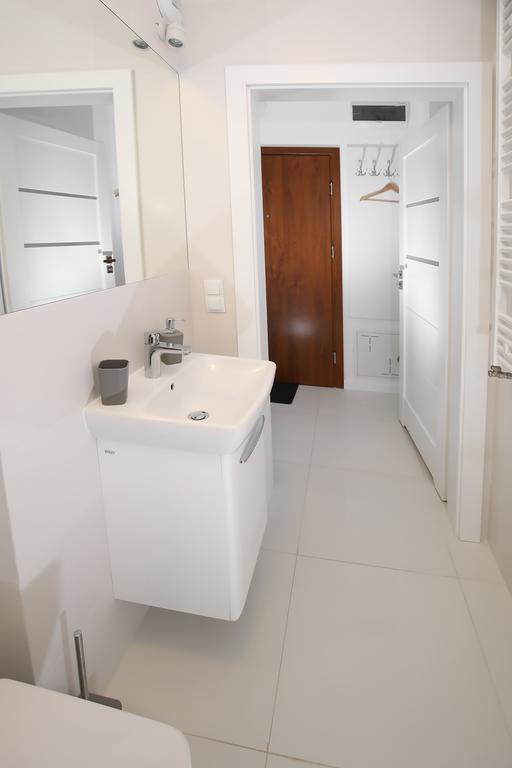 100-Sio Apartamenty คอซซาลิน ภายนอก รูปภาพ